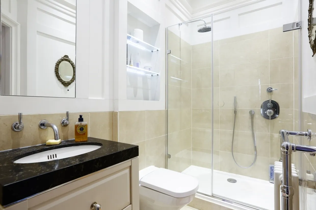 Roehampton Lane SW15 photo 5