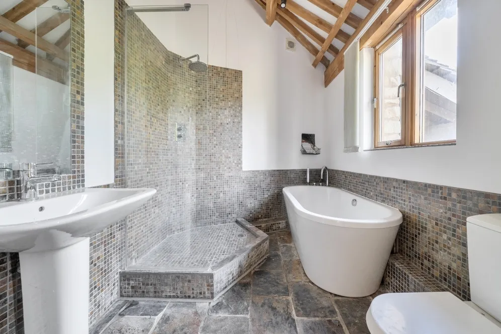 Painswick, Gloucestershire GL6 6SJ photo 5