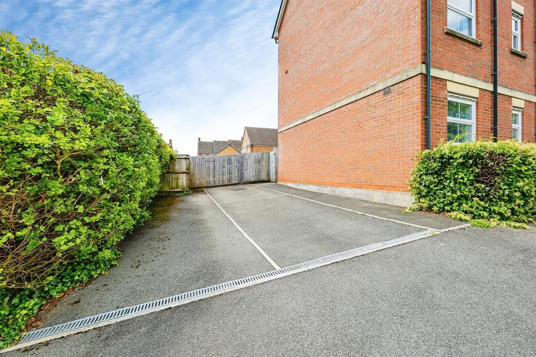 Property photo 17