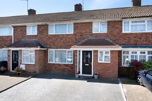 Howards Drive, Gadebridge, Hemel Hempstead, Hertfordshire, HP1 3NW