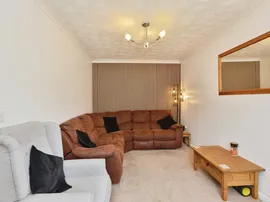 Winwood Close, Deanshanger, Milton Keynes thumb 3