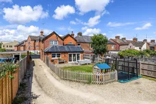 York Road, Newbury, RG14 photo 15
