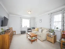Gatehouse Court, Taunton thumb 3