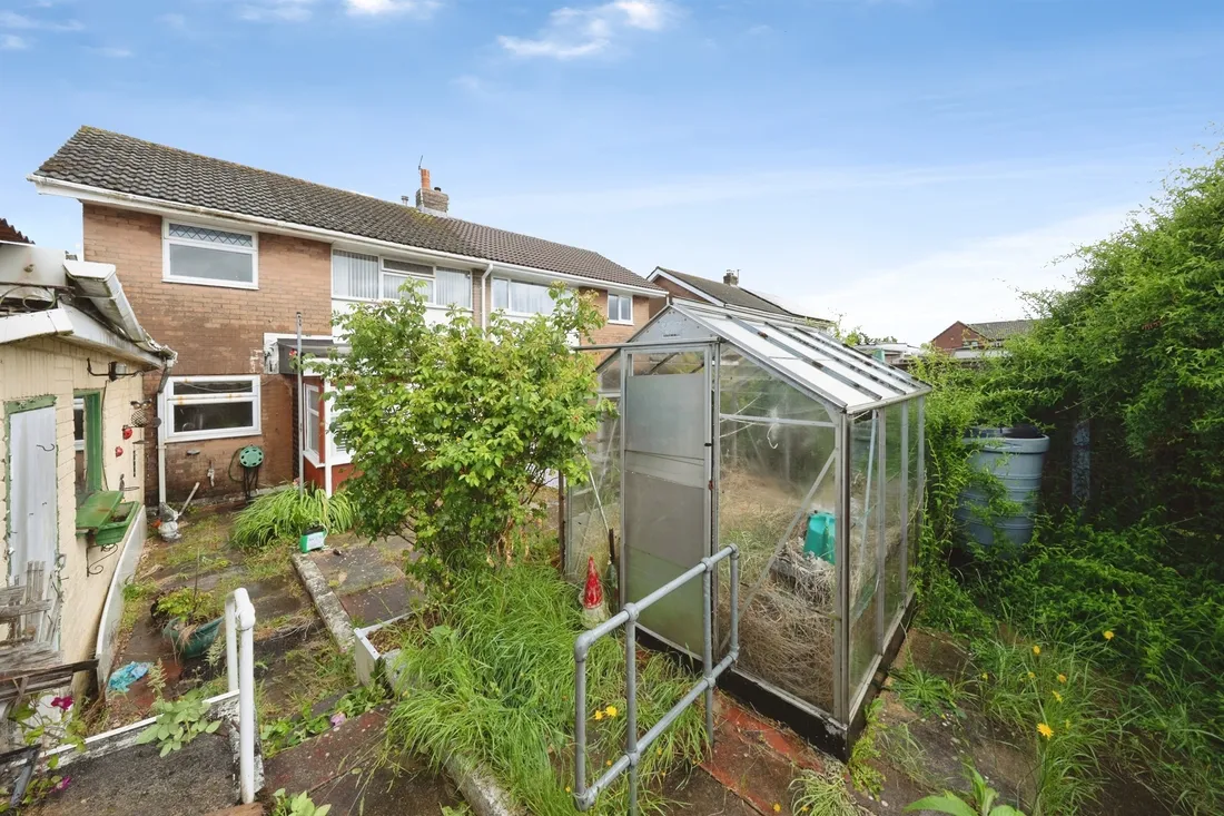 Property photo 28