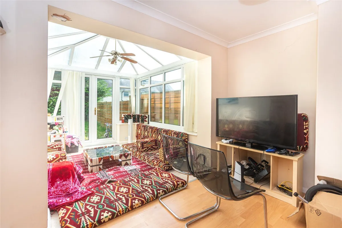 Y Rhos,, Penrhosgarnedd, Bangor, Gwynedd, LL57