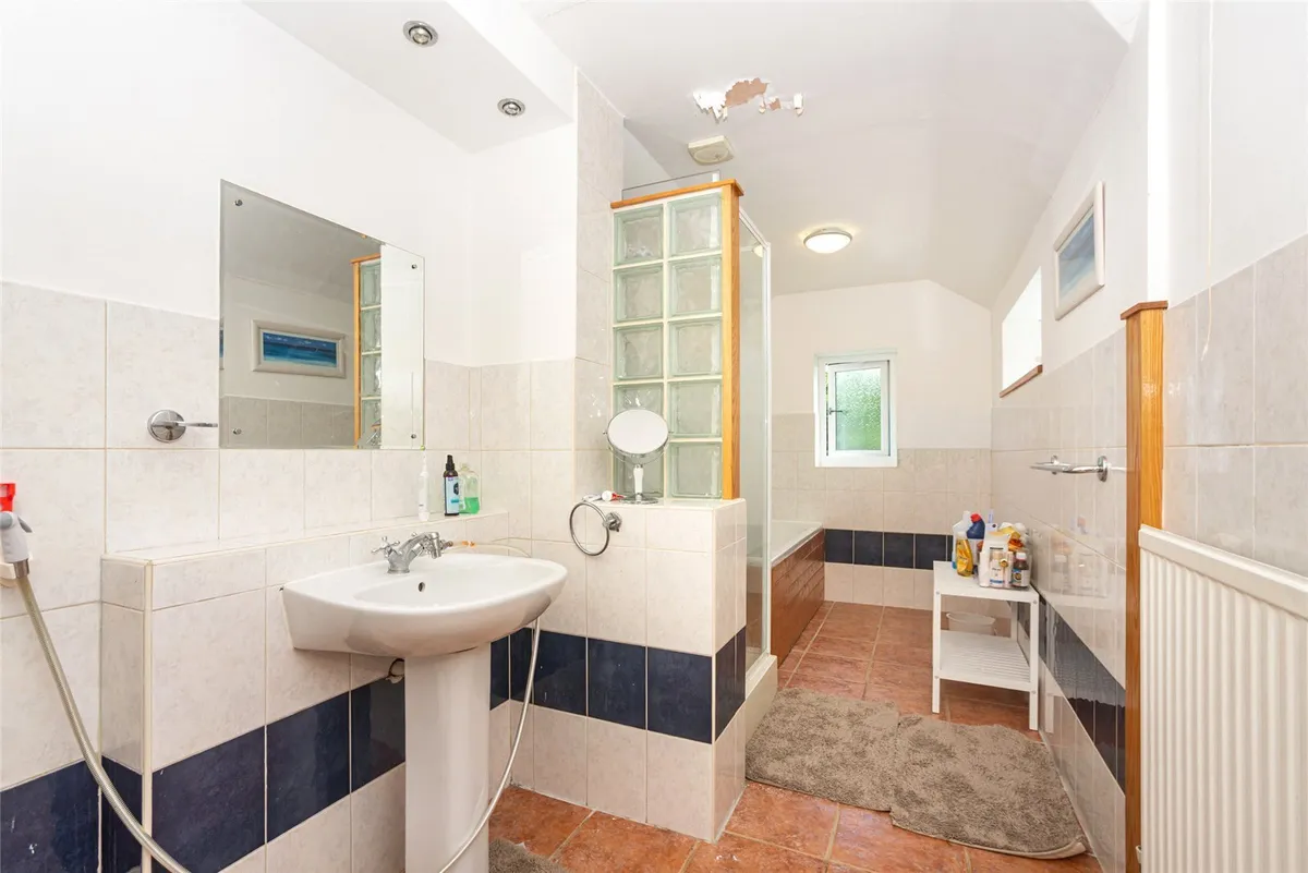 Y Rhos,, Penrhosgarnedd, Bangor, Gwynedd, LL57