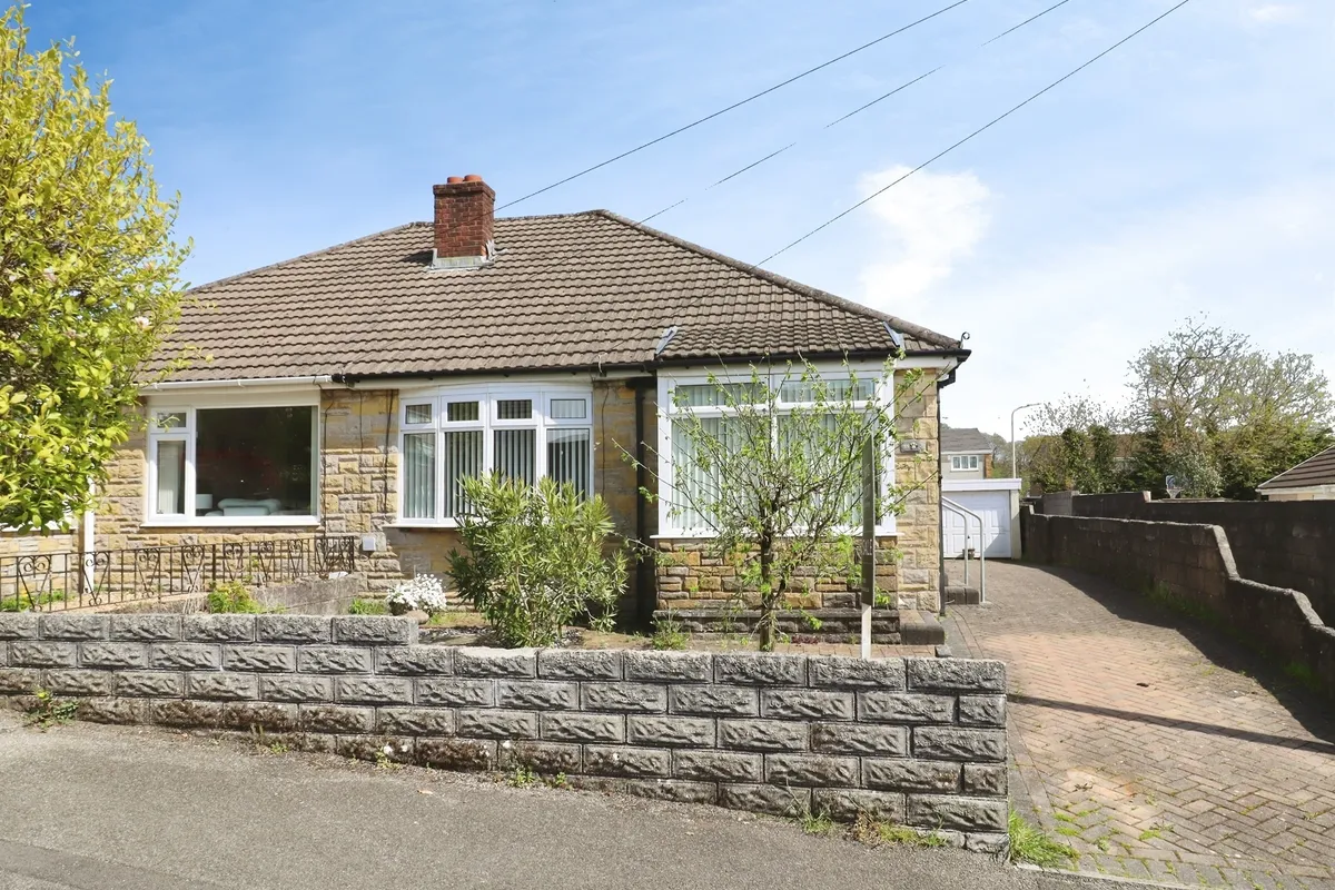 Queens Drive, Llantwit Fardre, Pontypridd