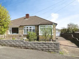 Queens Drive, Llantwit Fardre, Pontypridd photo