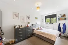 Windsor Gardens, Epsom
