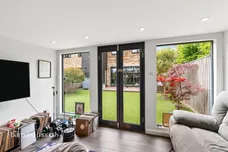 Windsor Gardens, Epsom