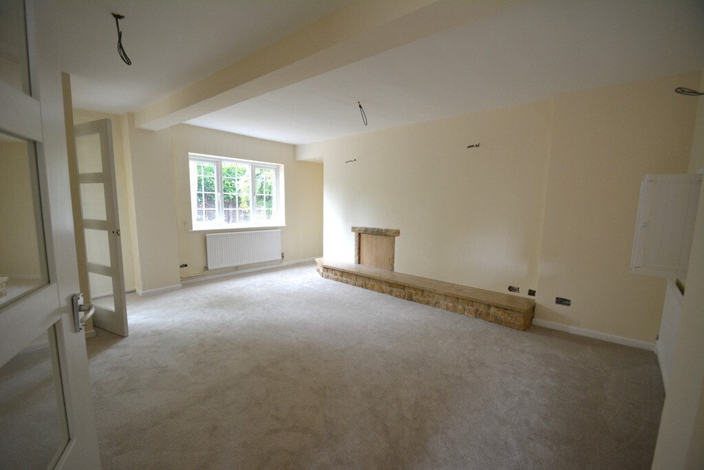 Yallops Close, Harleston Image 3