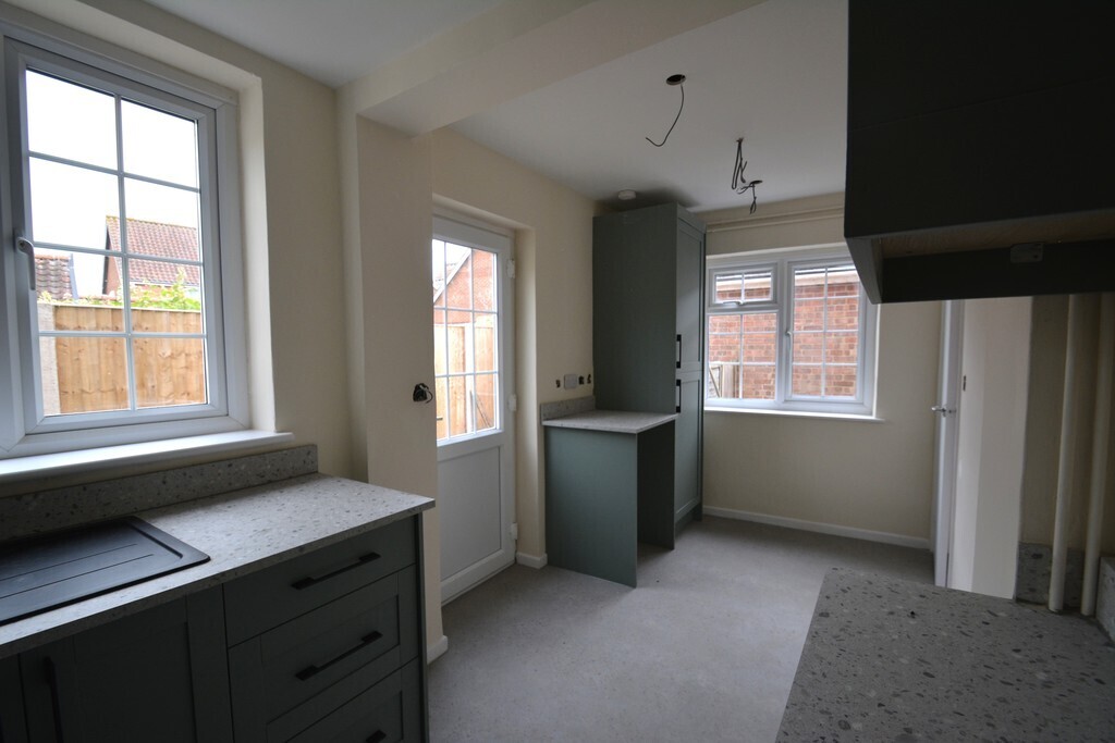 Yallops Close, Harleston Image 8