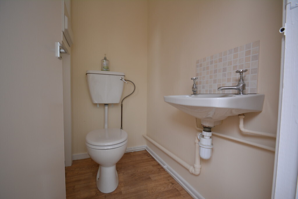 Yallops Close, Harleston Image 9