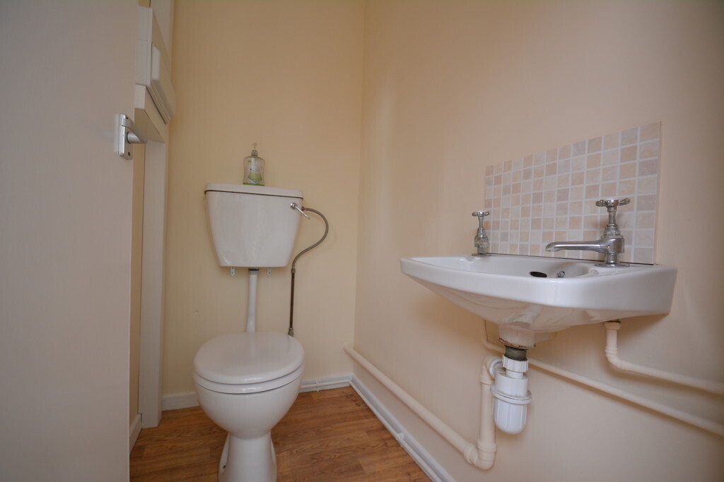 Yallops Close, Harleston Image 10
