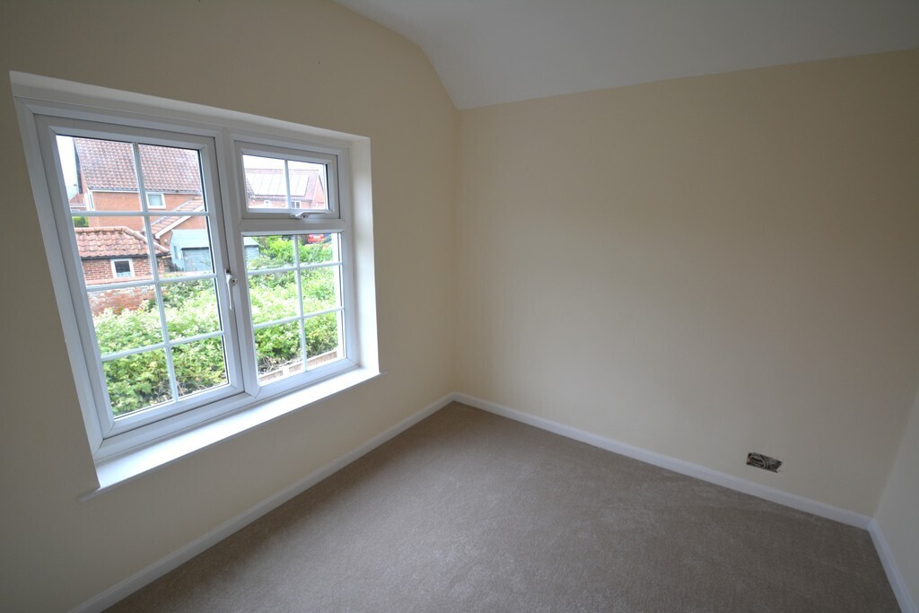 Yallops Close, Harleston Image 12