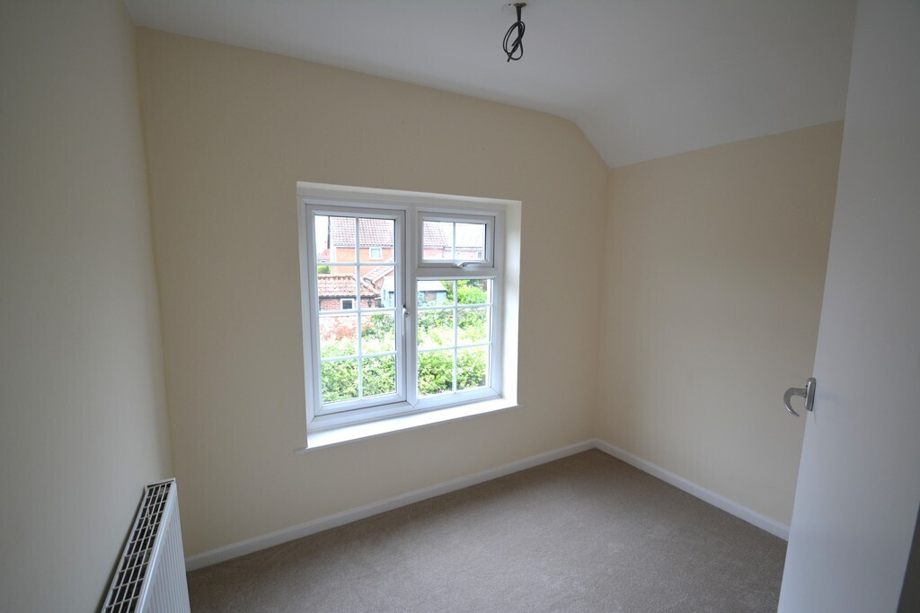Yallops Close, Harleston Image 13