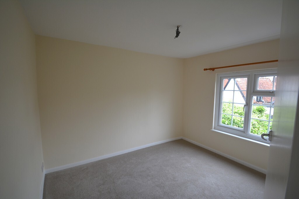 Yallops Close, Harleston Image 14