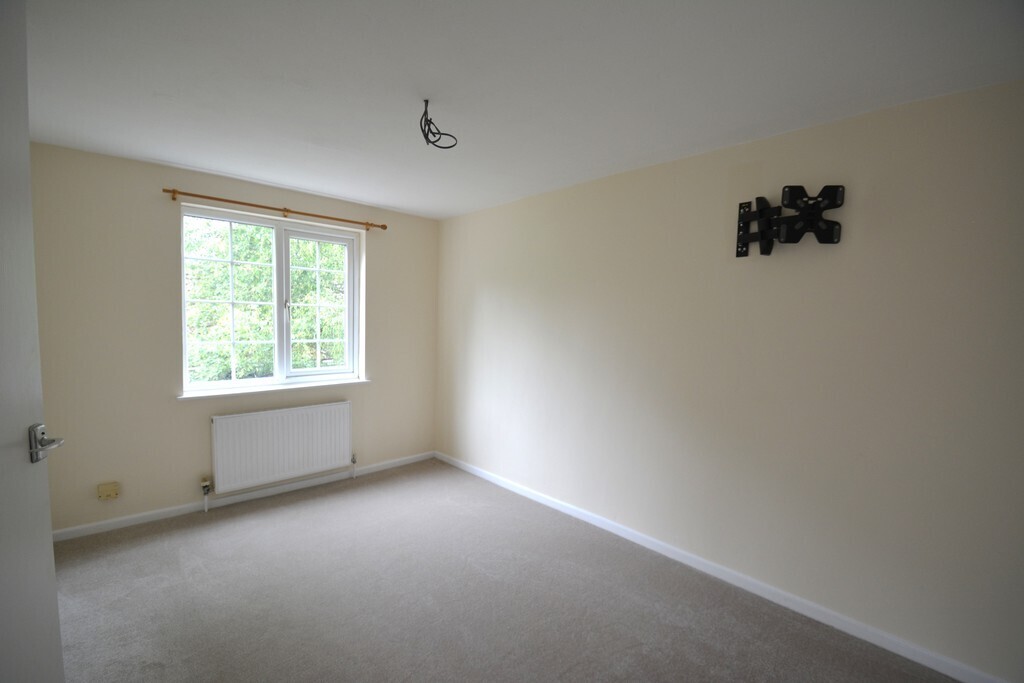 Yallops Close, Harleston Image 15