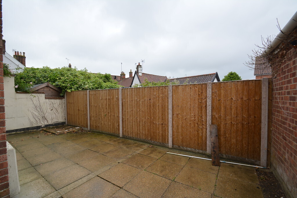 Yallops Close, Harleston Image 19