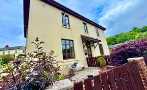 Shute Hill, Bishopsteignton, Teignmouth, Devon, TQ14 photo