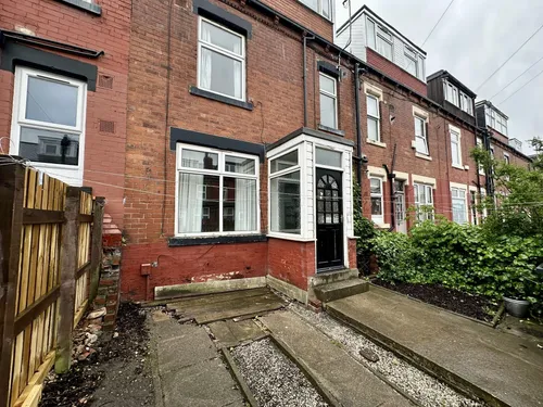 Brownhill Avenue, LEEDSphoto