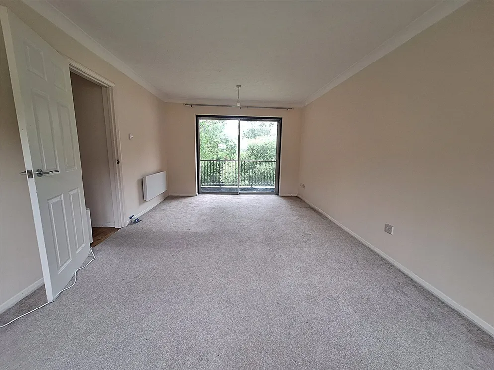 Property carousel item 4