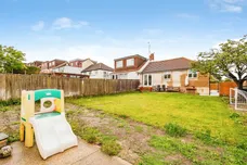 Alandale Road, Sompting, LANCING