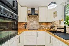 Plymyard Avenue, Bromborough, Wirral