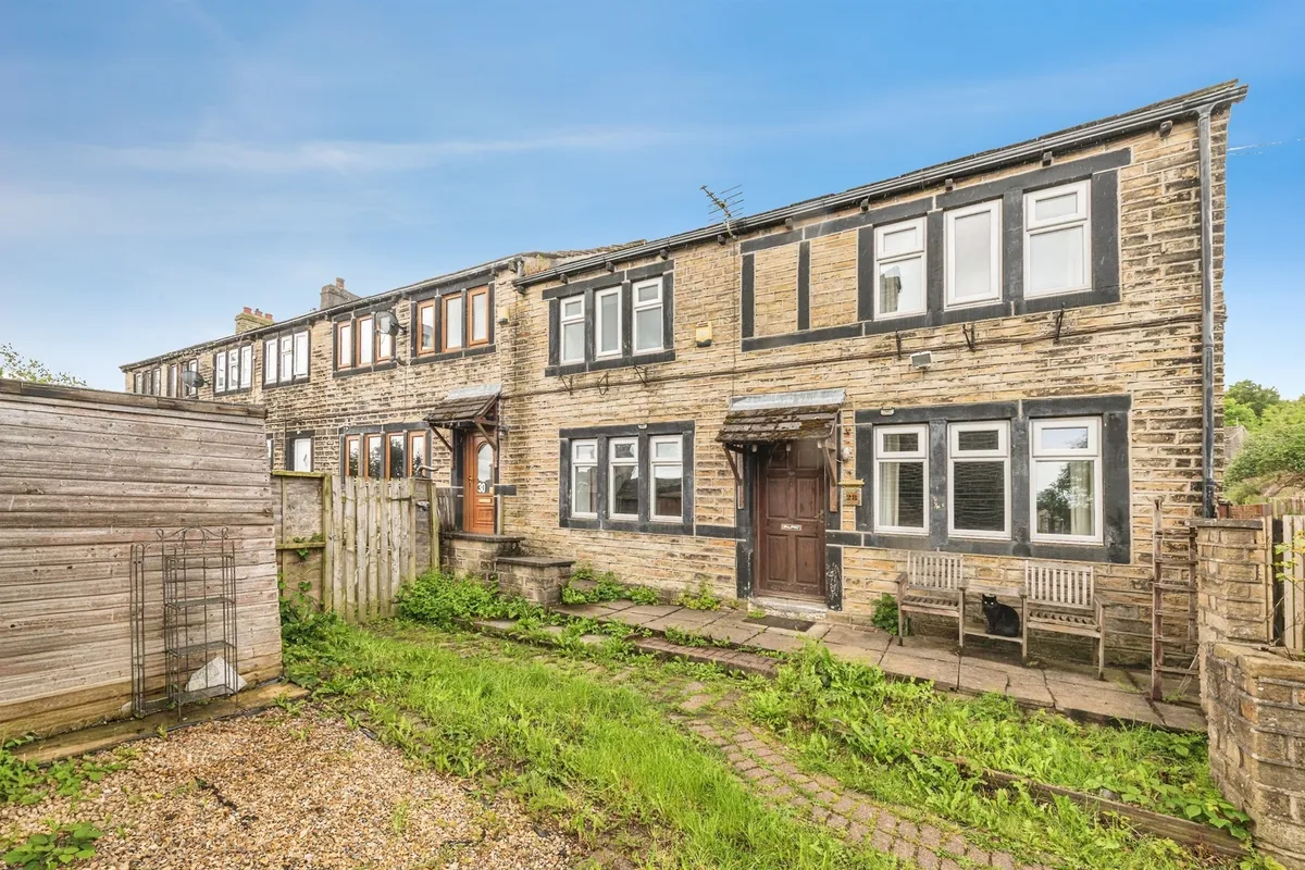 Golcar Brow Road, Meltham, Holmfirth