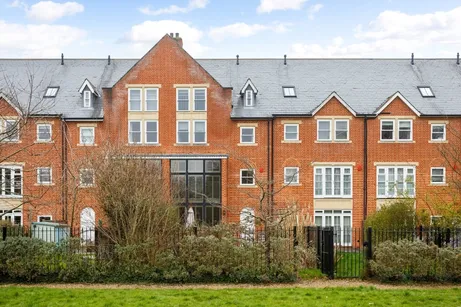 The Cloisters Bridgeman Drive SL4