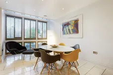 The Cloisters Bridgeman Drive SL4 photo 7