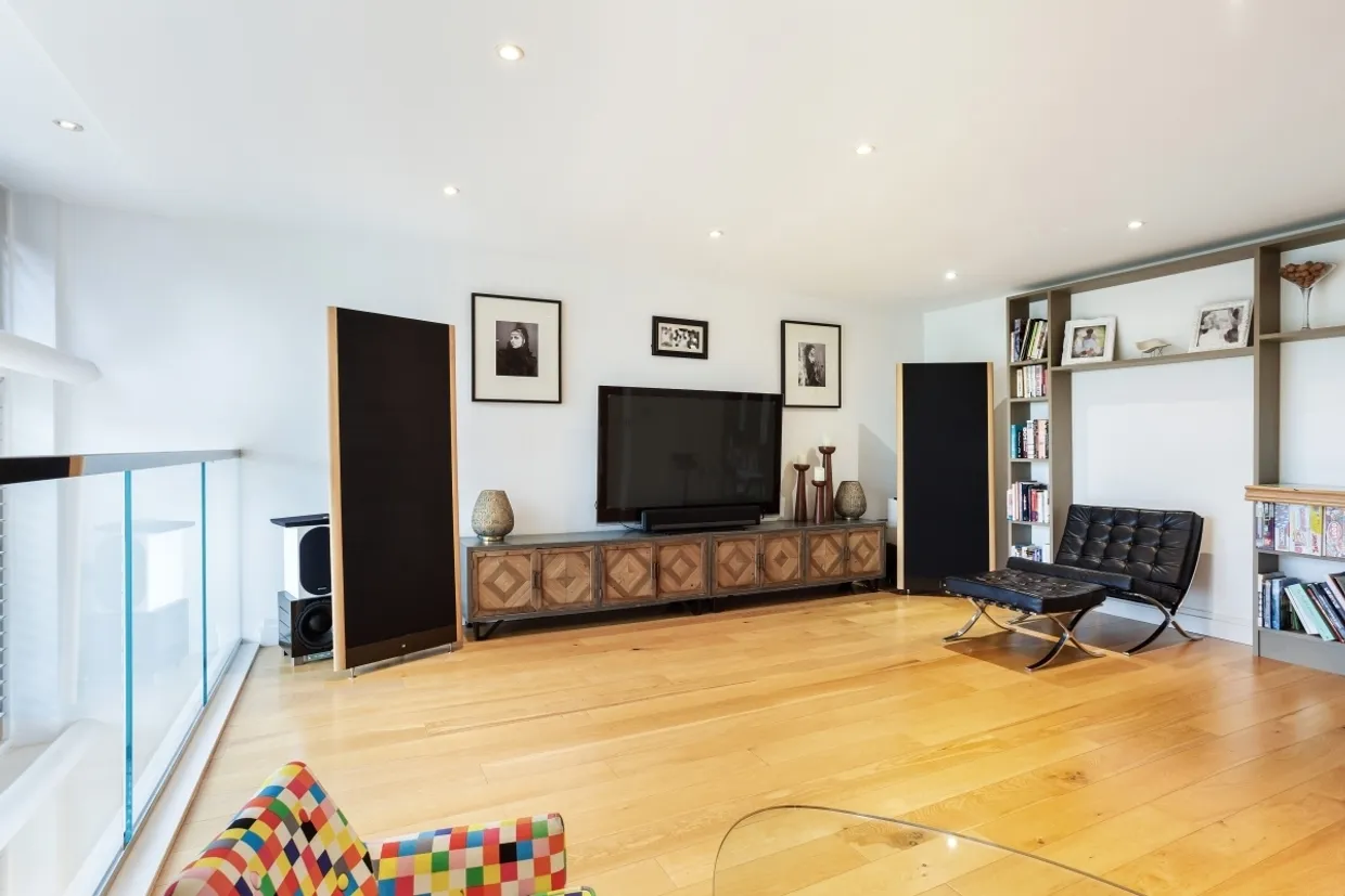The Cloisters Bridgeman Drive SL4 photo 6