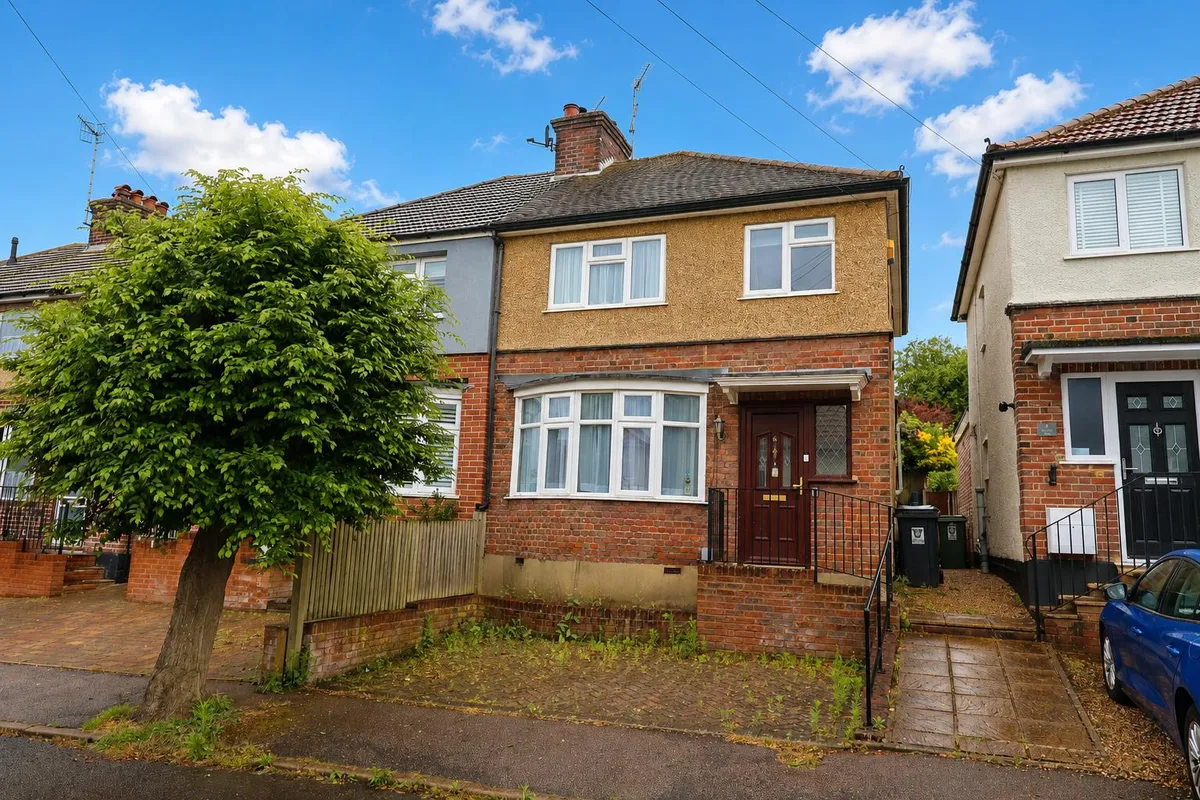 Rockliffe Avenue, Kings Langley, Hertfordshire, WD4 8DR