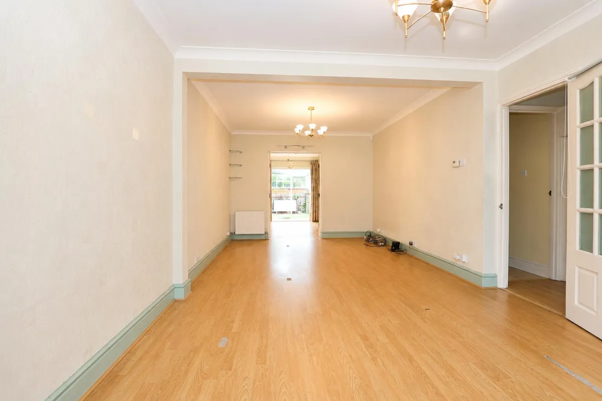 Rockliffe Avenue, Kings Langley, Hertfordshire, WD4 8DR