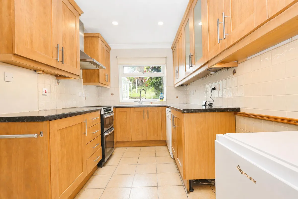 Rockliffe Avenue, Kings Langley, Hertfordshire, WD4 8DR