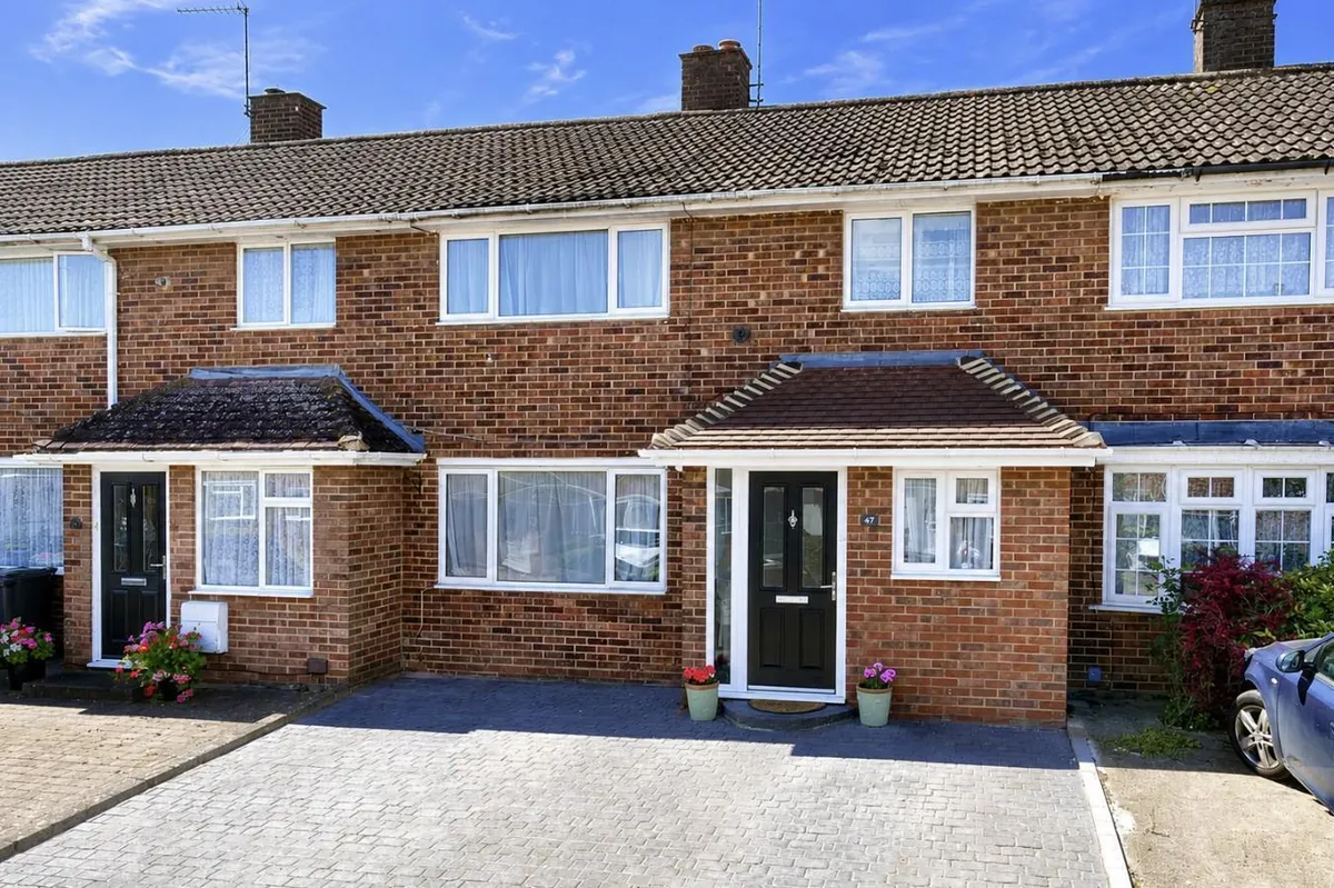 Howards Drive, Gadebridge, Hemel Hempstead, Hertfordshire, HP1 3NW