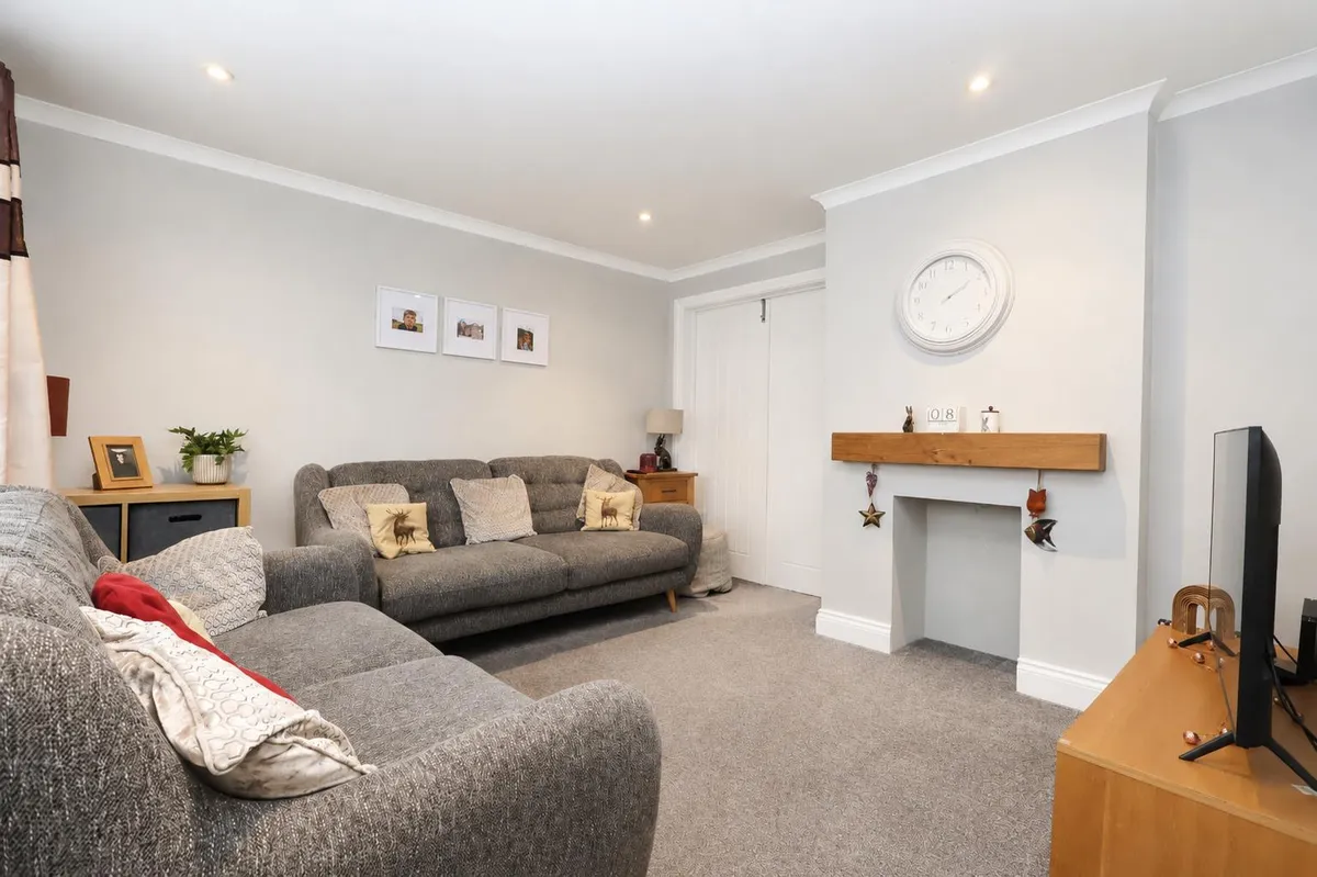 Howards Drive, Gadebridge, Hemel Hempstead, Hertfordshire, HP1 3NW