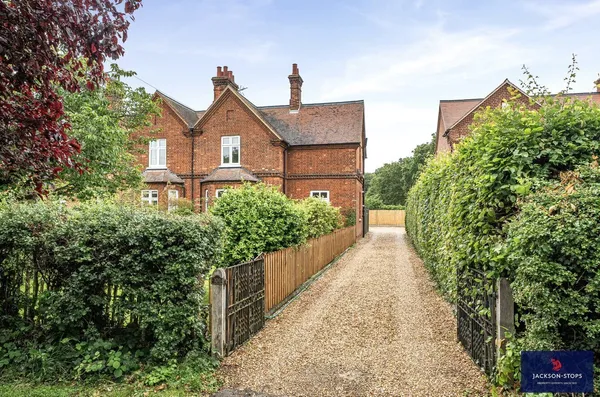 High Street, Ridgmont, MK43 photo 14