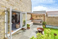 Lily Road, Frome