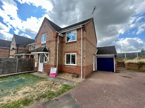 Primrose Drive, BRANDONphoto