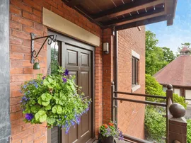 Knightsbridge Court, Chester thumb 3