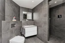 Knightsbridge Court, Chester