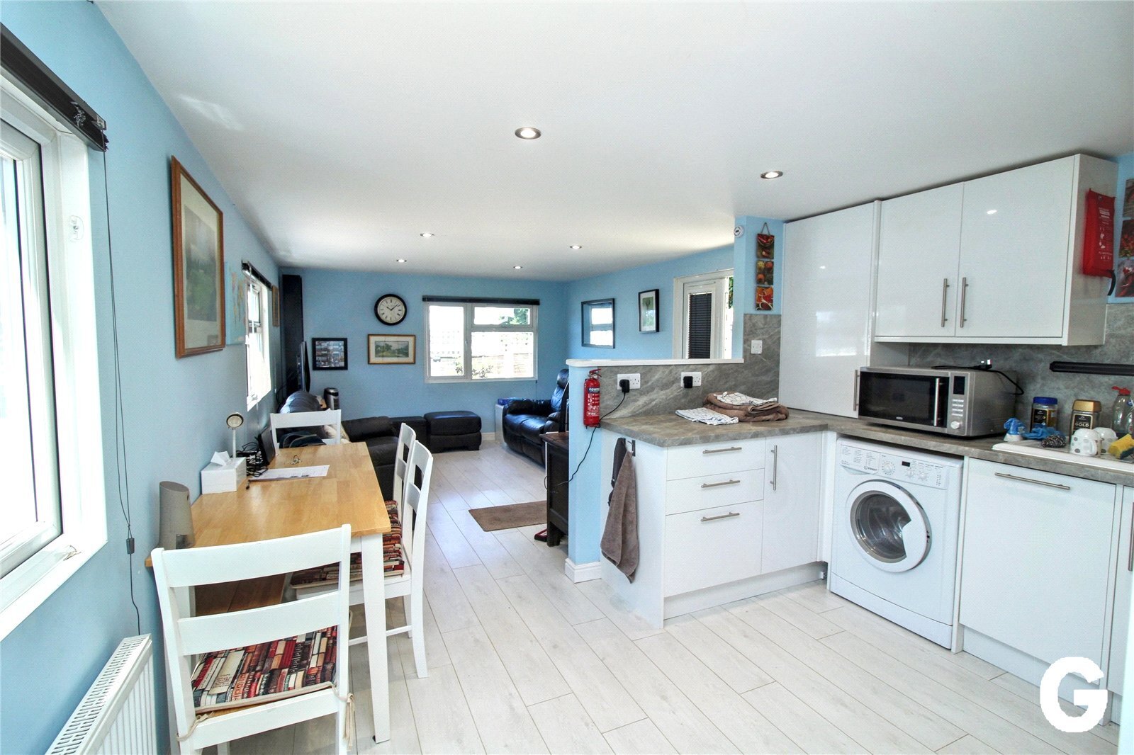 North Drive, Oak Tree Park, St. Leonards, Ringwood, BH24 Image 5