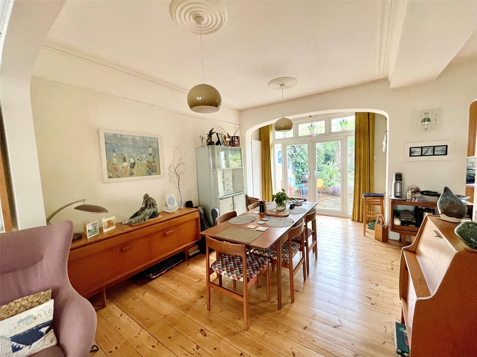 Hillside Crescent, Leigh-on-Sea, Essex, SS9 Image 3