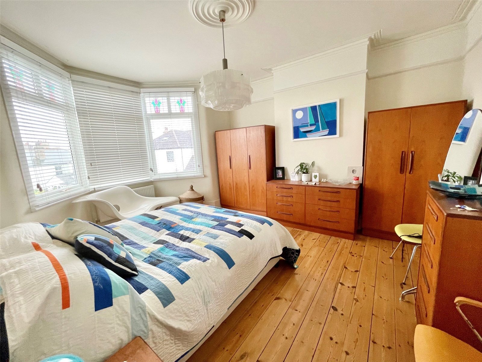 Hillside Crescent, Leigh-on-Sea, Essex, SS9 Image 12