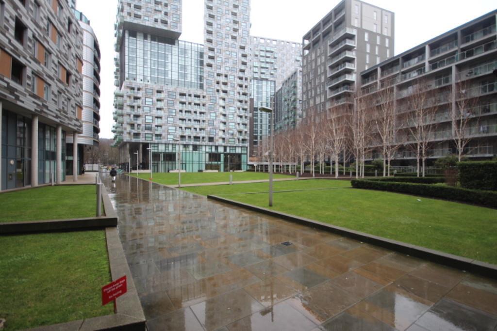 Indescon Square, Canary Wharf - NO HMO Image 1