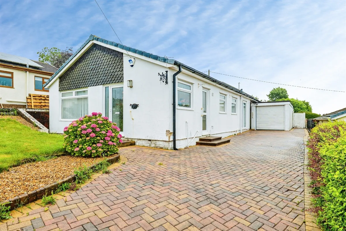 Portreeve Close, Llantrisant, PONTYCLUN