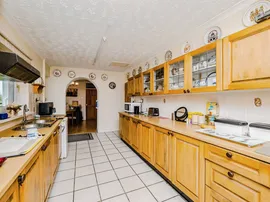 Portreeve Close, Llantrisant, PONTYCLUN thumb 3