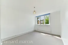 Ashley Crescent, LONDON