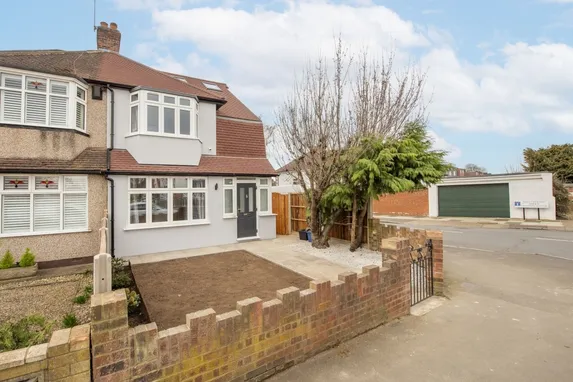 Park Avenue Hounslow TW3